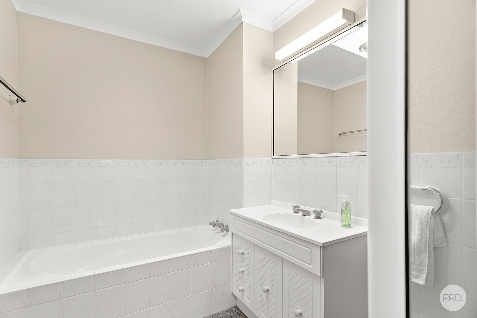 2/40 Sunset Boulevard SOLDIERS POINT 18