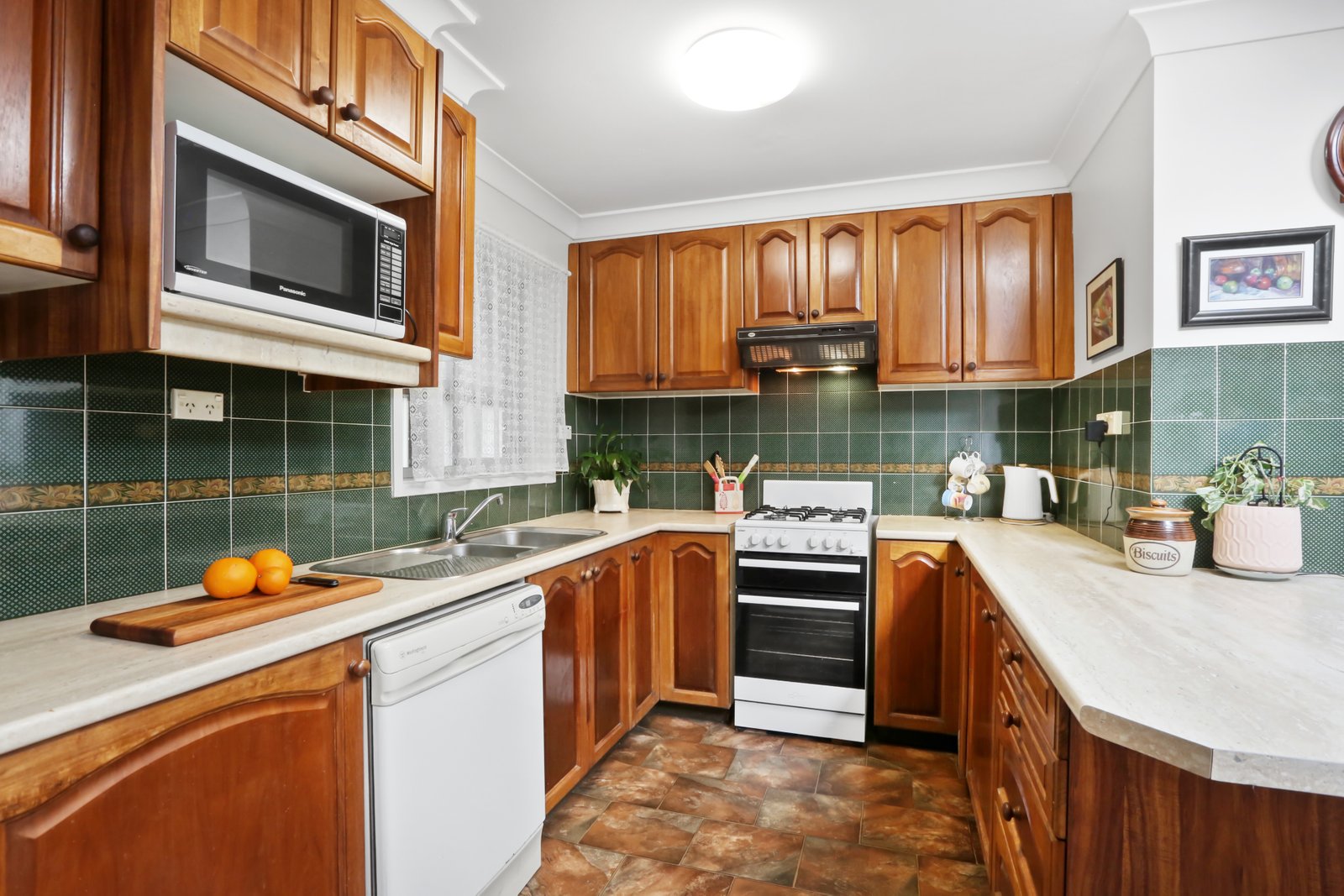 240 Tongarra Road ALBION PARK 3