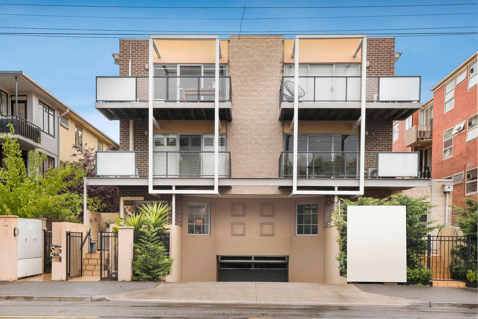 Real Estate and Property in 2/40 Wattletree Road, Armadale, VIC