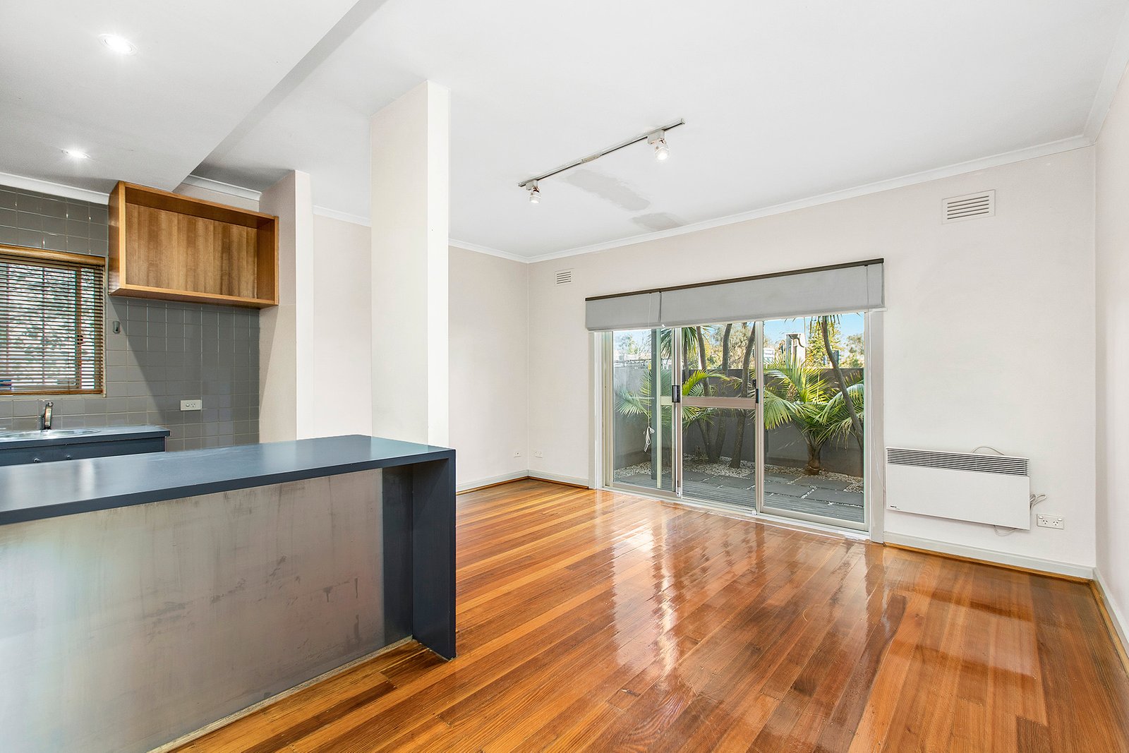 Gallery: 2/400 Barkly Street