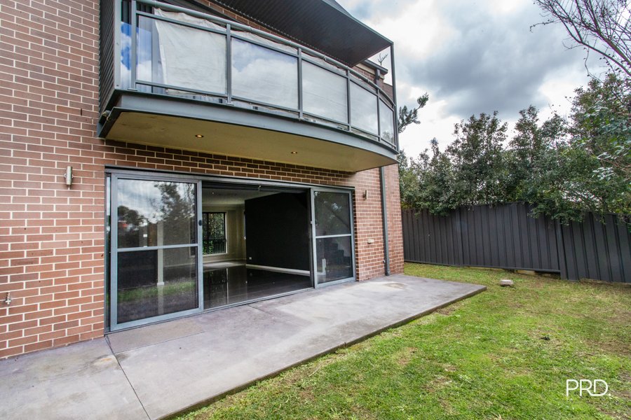2/400 Glenmore Parkway Glenmore Park 4
