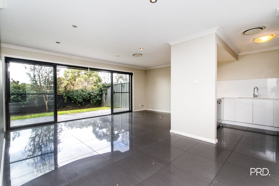 2/400 Glenmore Parkway Glenmore Park 7