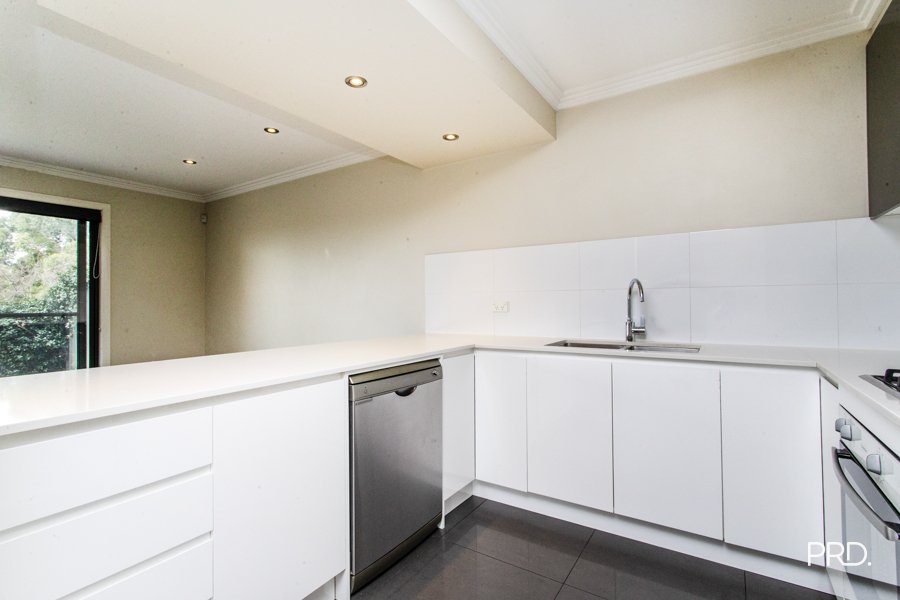 2/400 Glenmore Parkway Glenmore Park 9