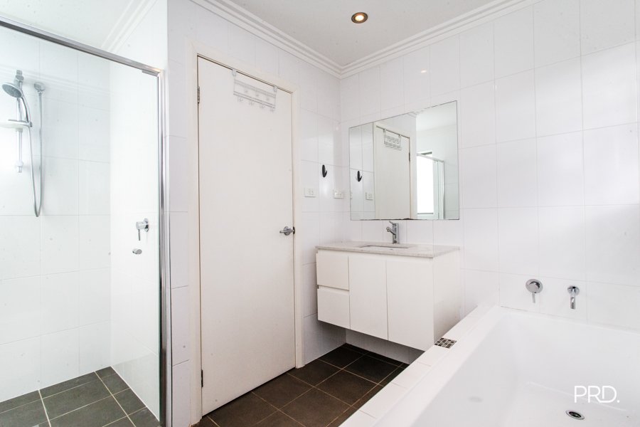 2/400 Glenmore Parkway Glenmore Park 11