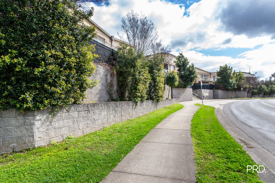 2/400 Glenmore Parkway Glenmore Park 12