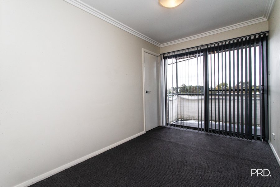 2/400 Glenmore Parkway Glenmore Park 21