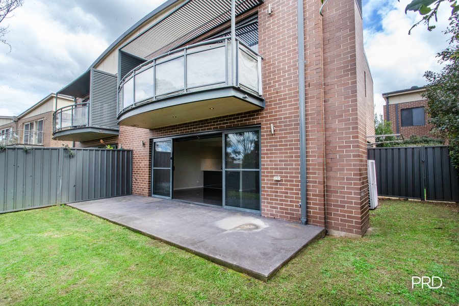 2/400 Glenmore Parkway Glenmore Park 3