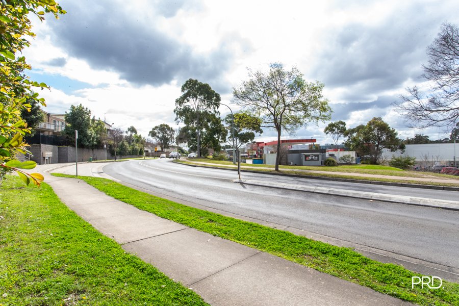 2/400 Glenmore Parkway Glenmore Park 23