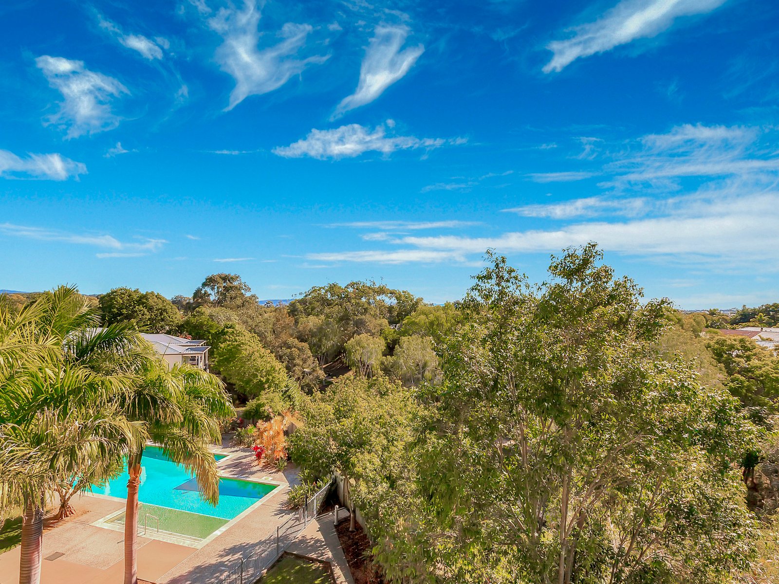 2401/12 Executive Drive BURLEIGH WATERS 14