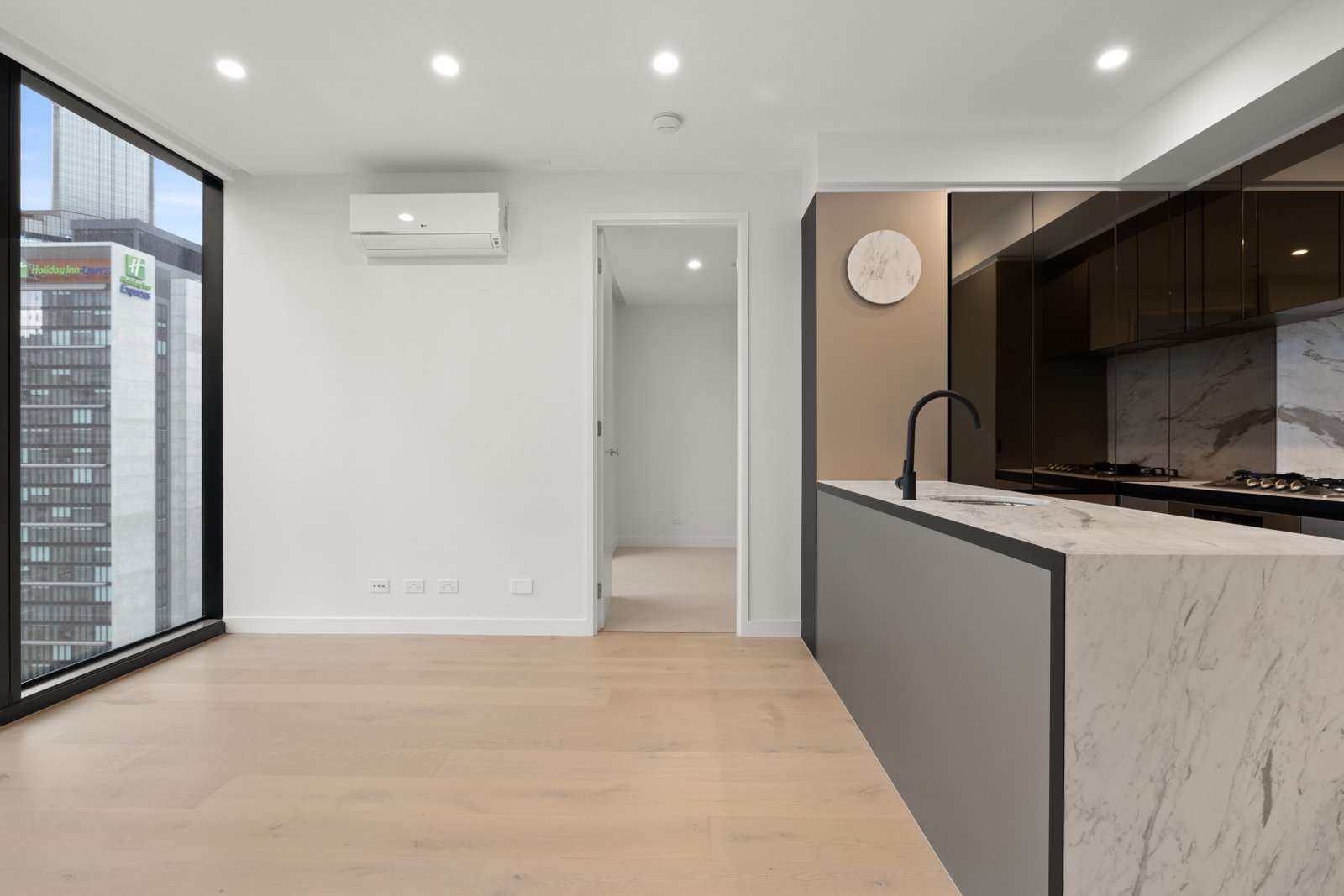 2406/138 Spencer Street MELBOURNE 2