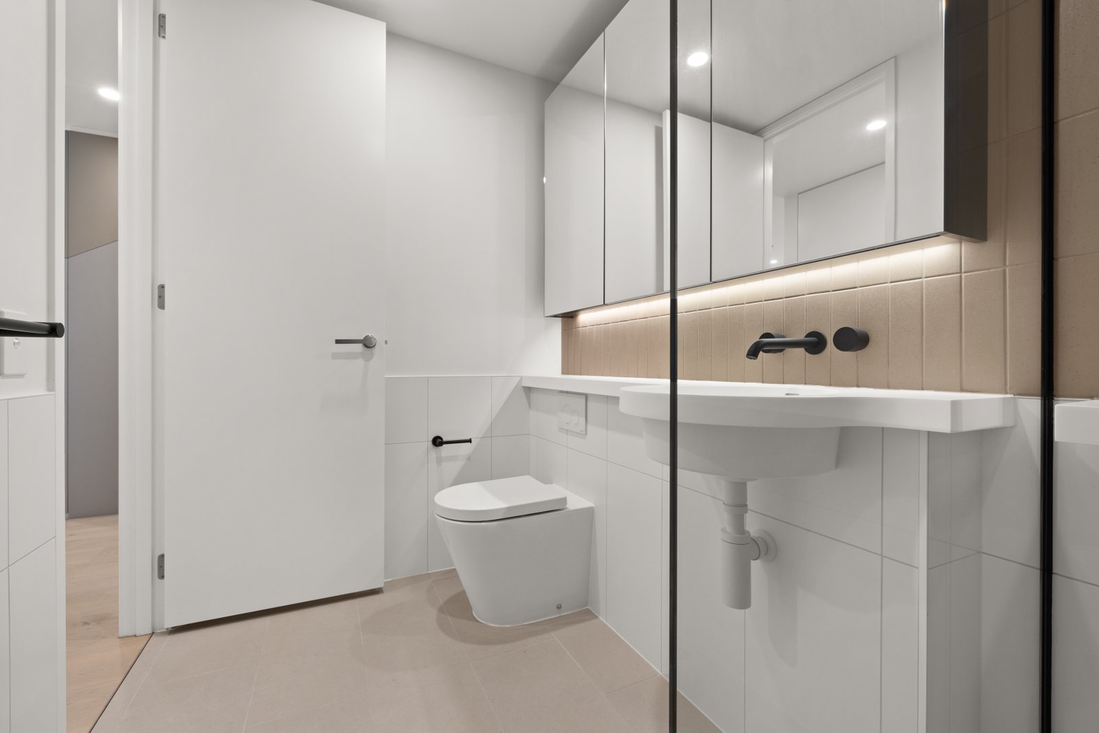 2406/138 Spencer Street MELBOURNE 6