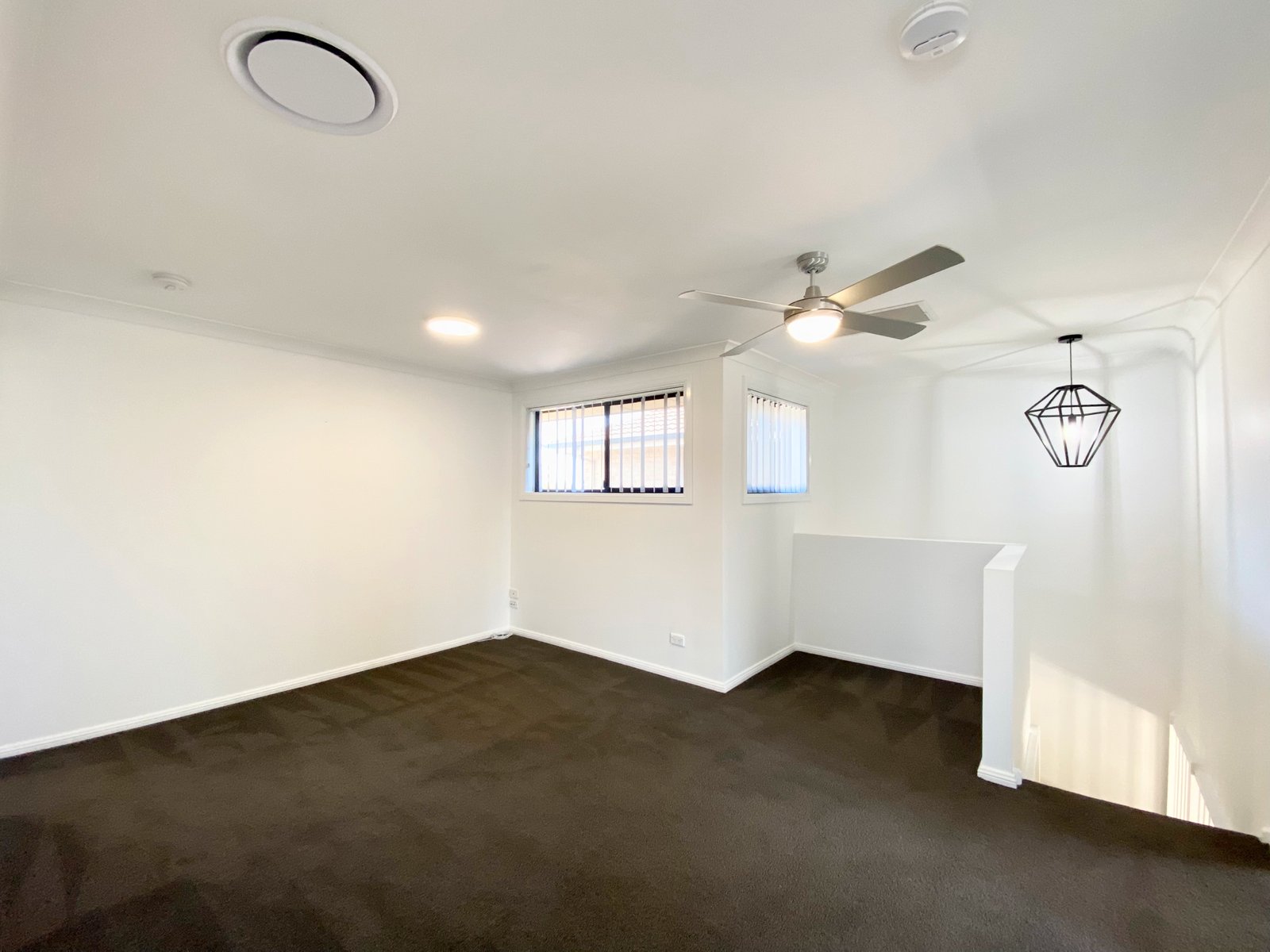 2/41 Albacore Drive CORLETTE 9