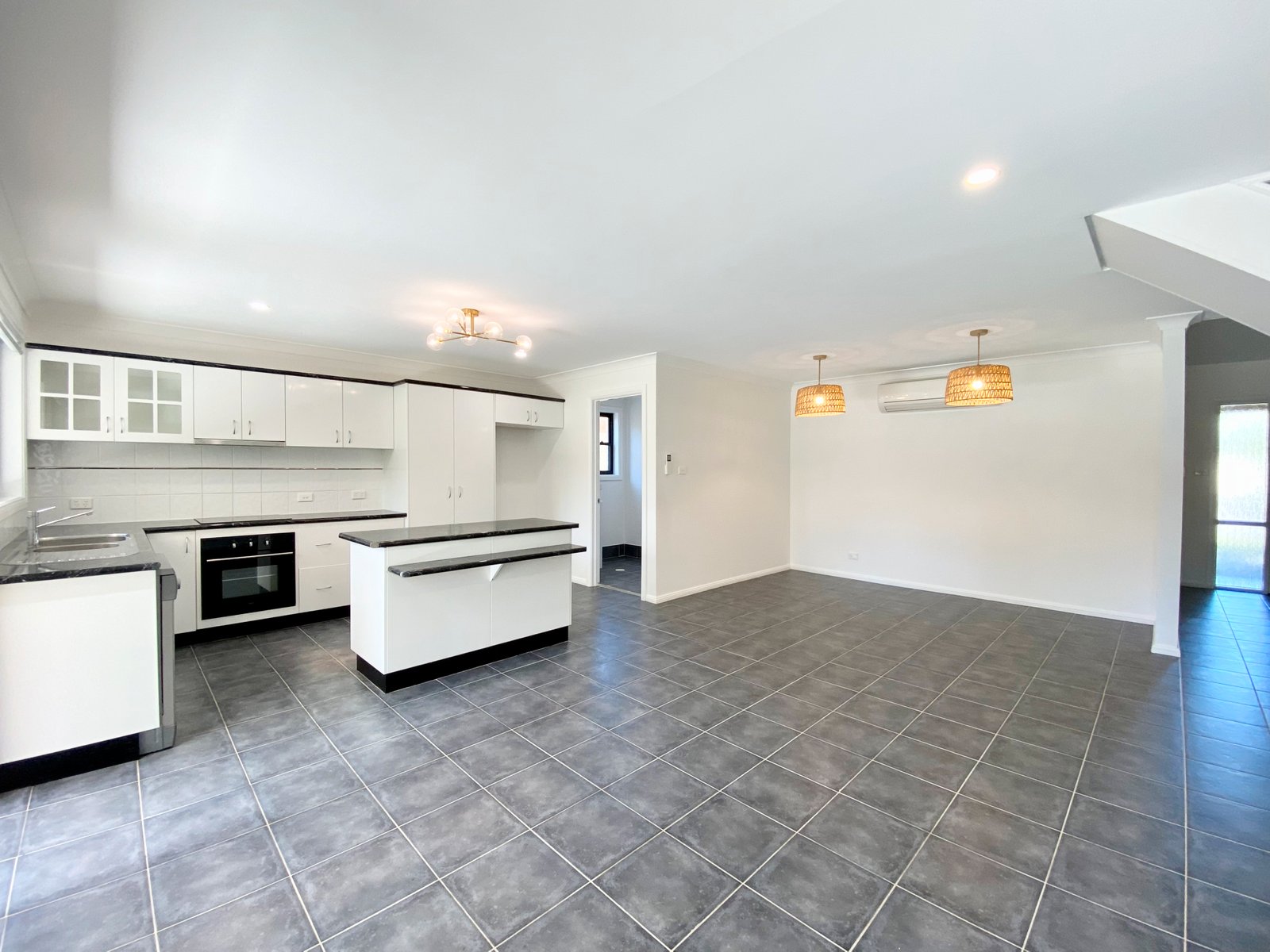 2/41 Albacore Drive CORLETTE 8