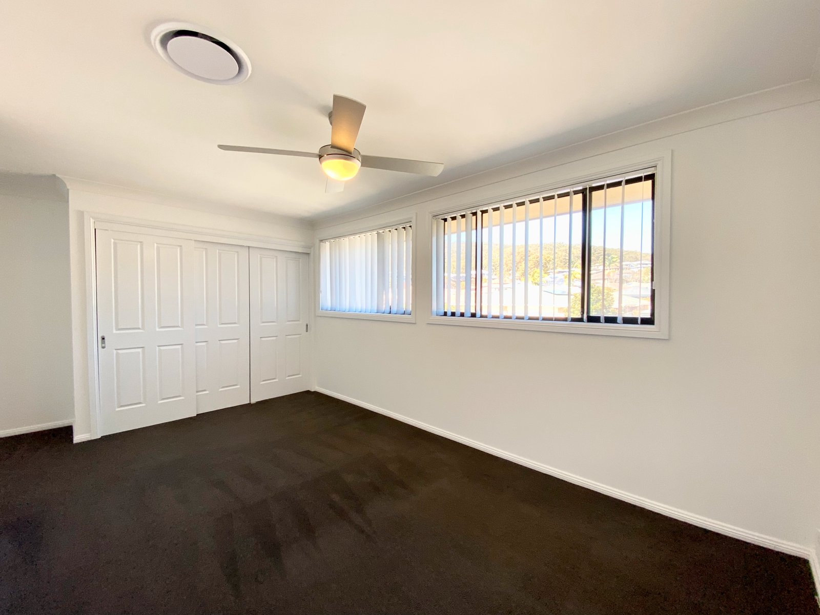 2/41 Albacore Drive CORLETTE 10