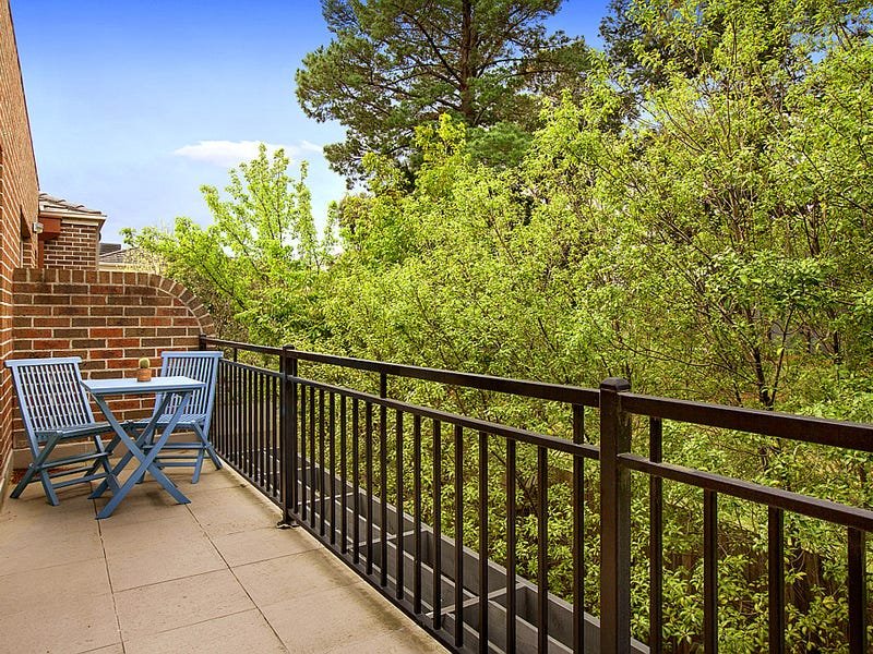 Real Estate and Property in 24/1 Bellevue Avenue, Doncaster East, VIC