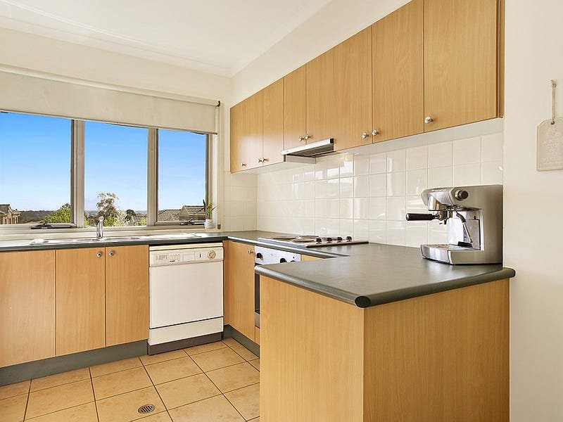 Real Estate and Property in 24/1 Bellevue Avenue, Doncaster East, VIC