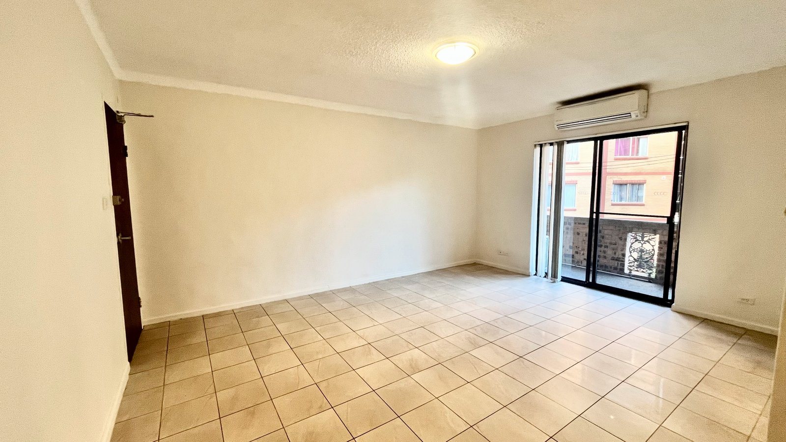 2/41 Campbell Street LIVERPOOL 2