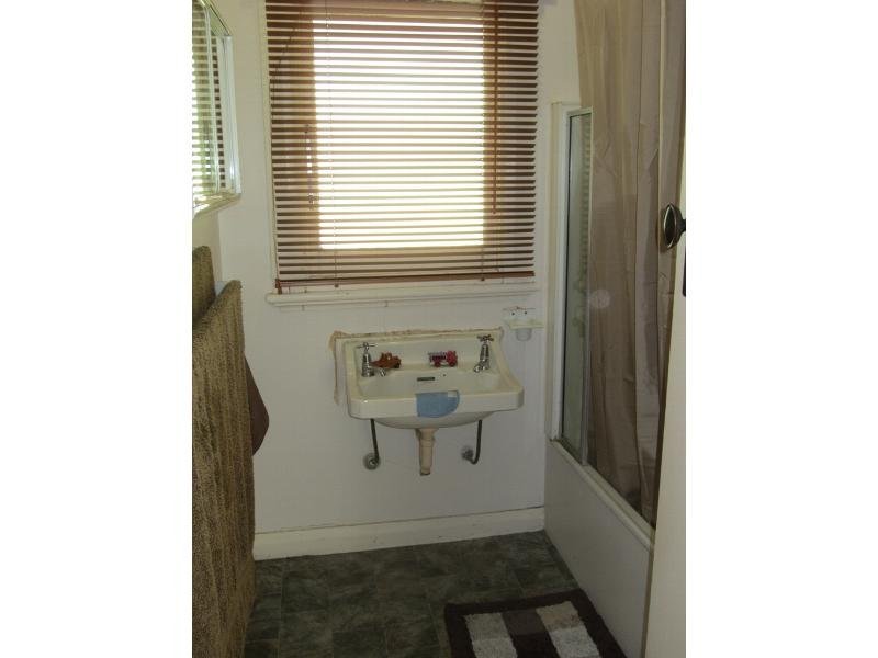 241 East Derwent Hwy  LINDISFARNE 5