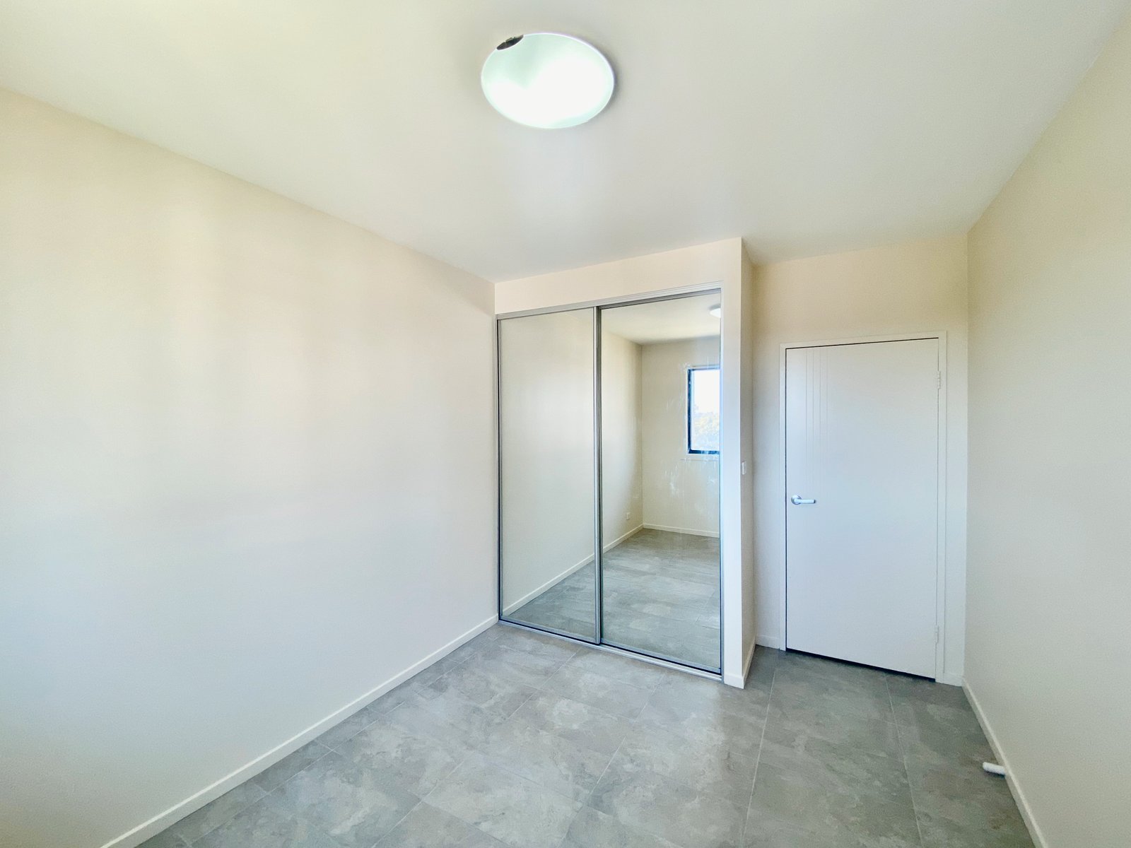 24/1 Goulburn Street WARWICK FARM 5