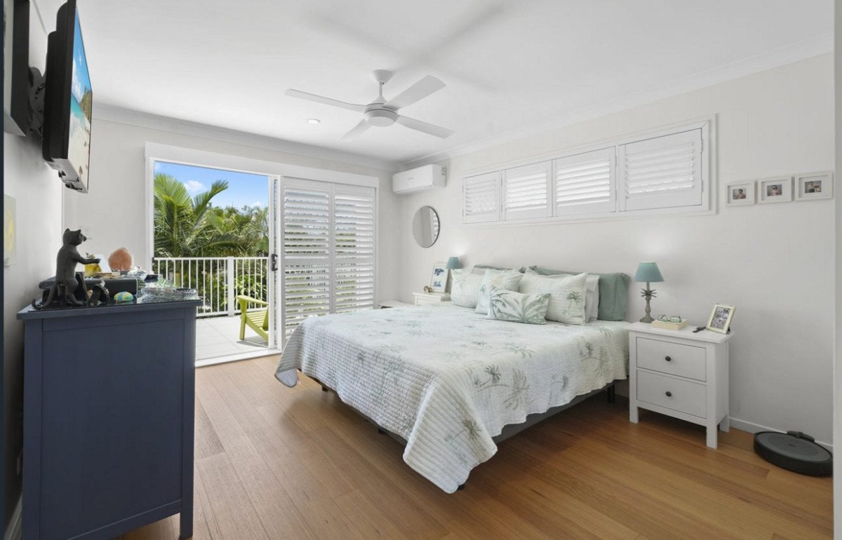 2/41 Kallay Street Miami 9