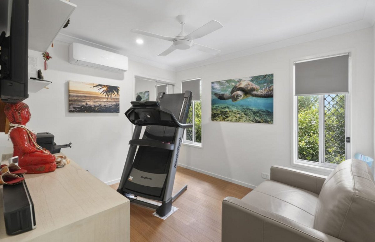 2/41 Kallay Street Miami 12