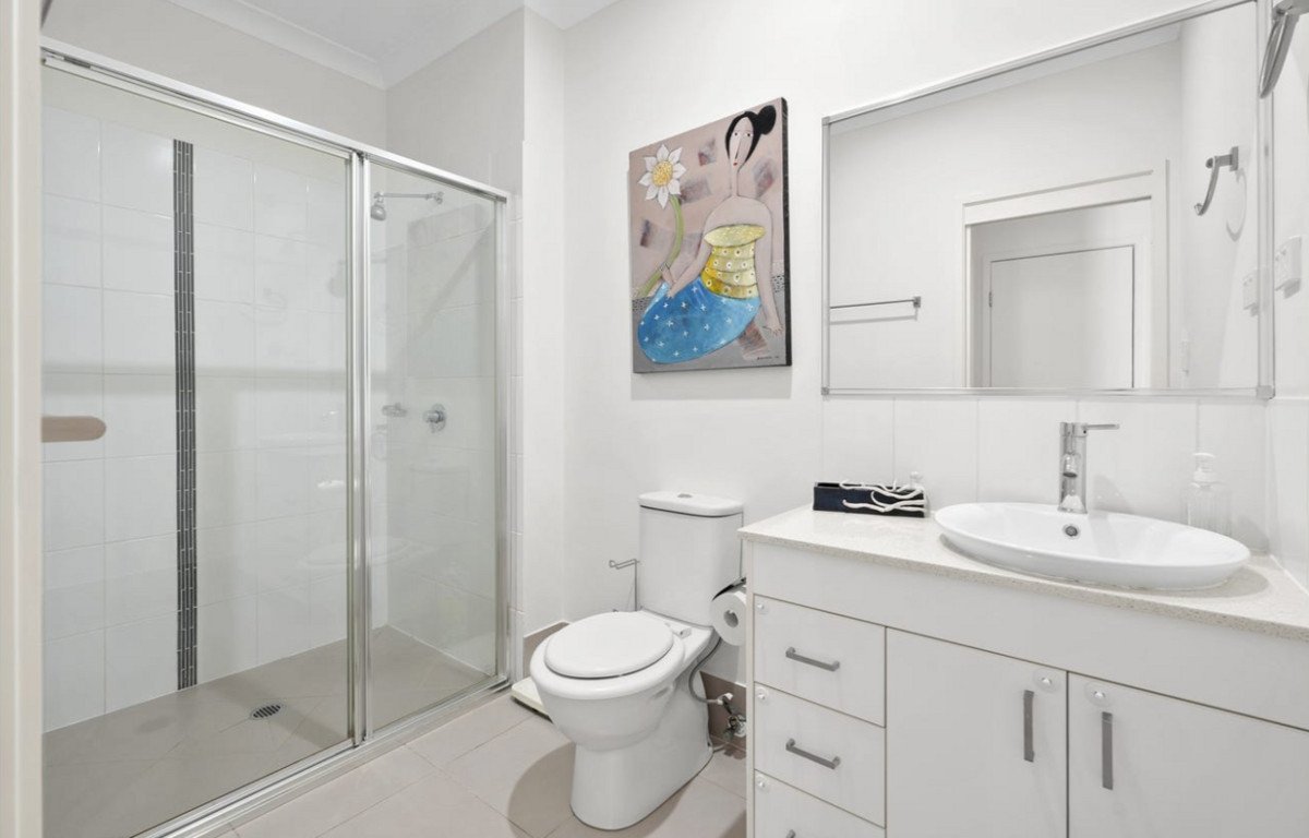 2/41 Kallay Street Miami 15
