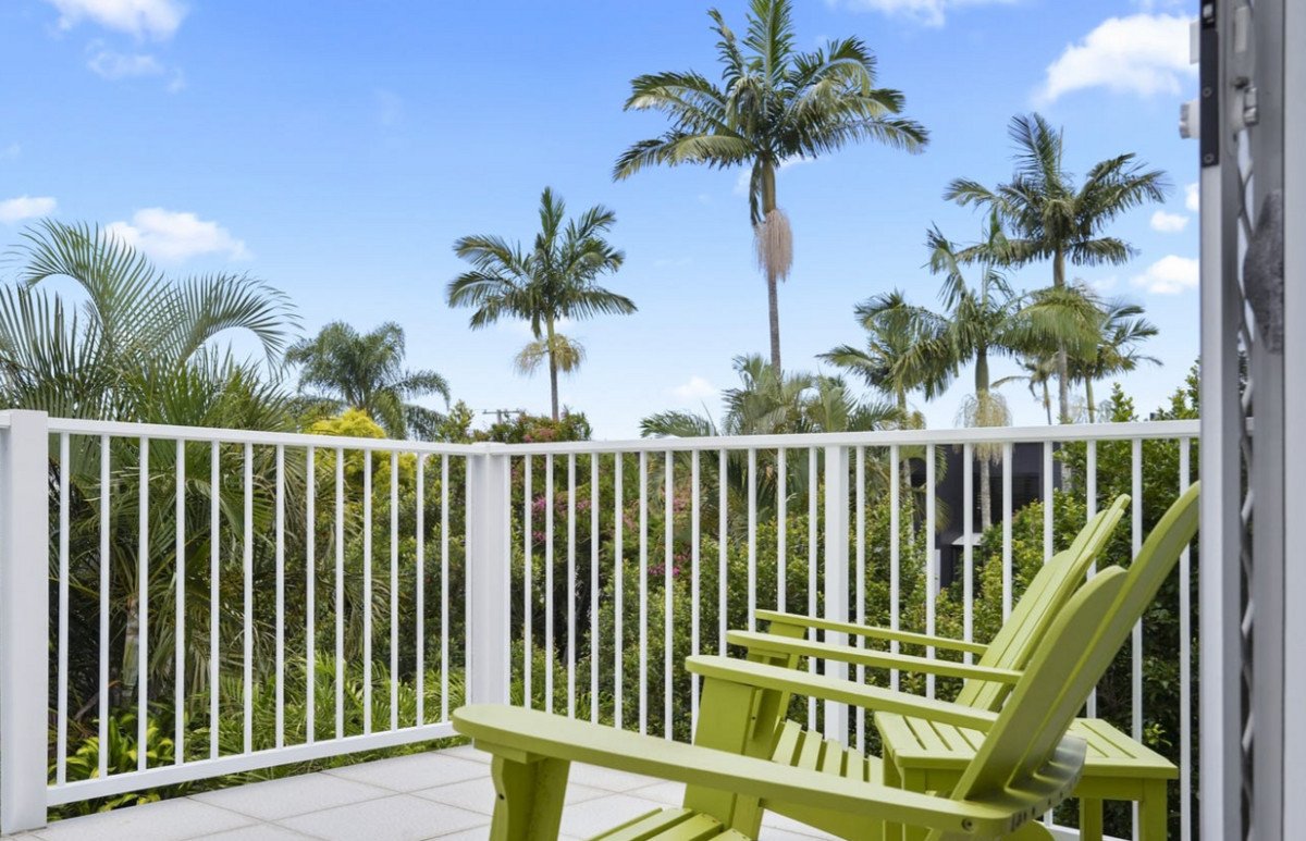 2/41 Kallay Street Miami 18