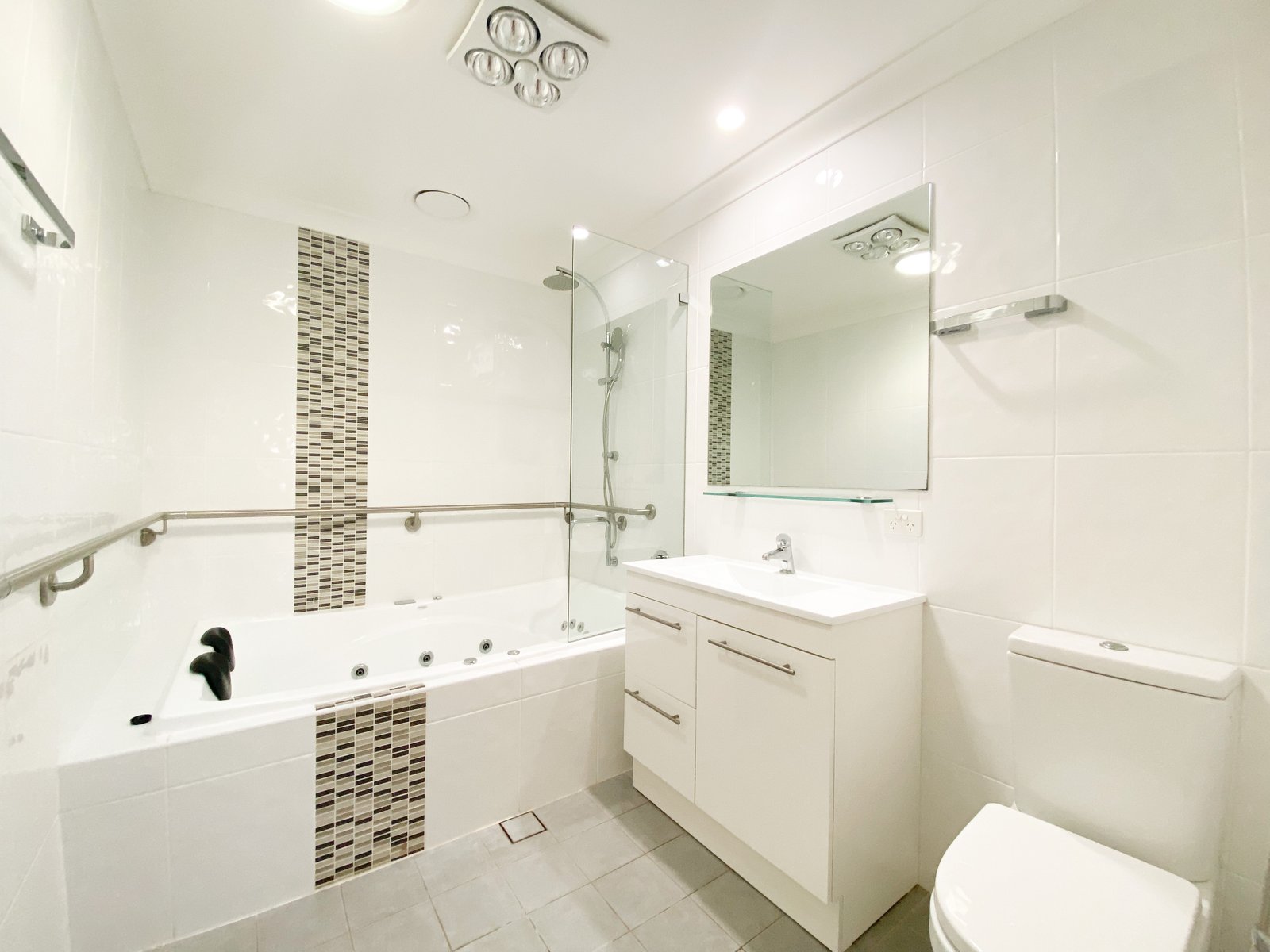 2/41 Kestrel Avenue SALAMANDER BAY 18