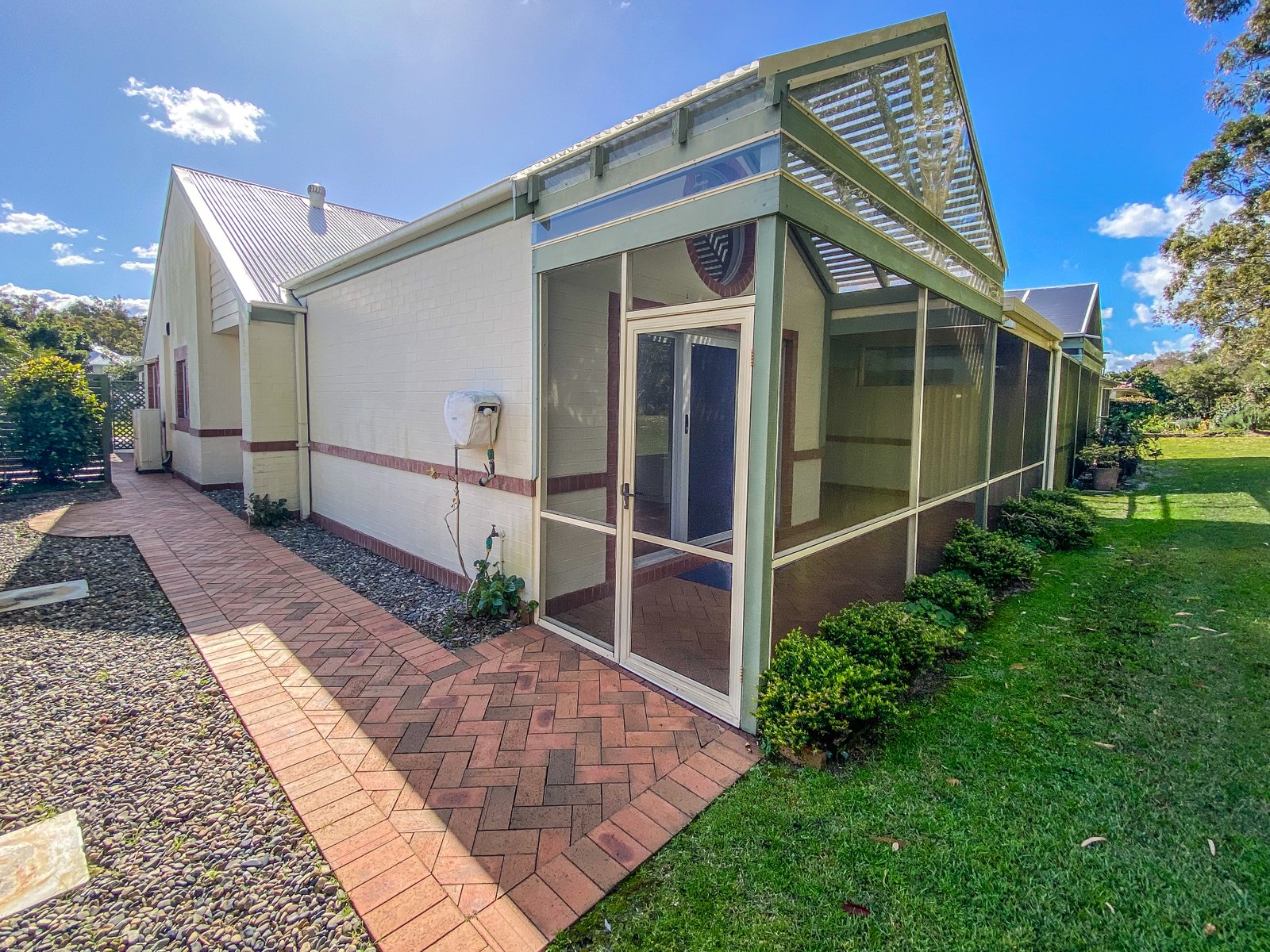 2/41 Kestrel Avenue SALAMANDER BAY 20