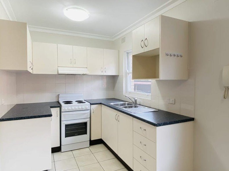 2/41 Macquarie Place MORTDALE 2