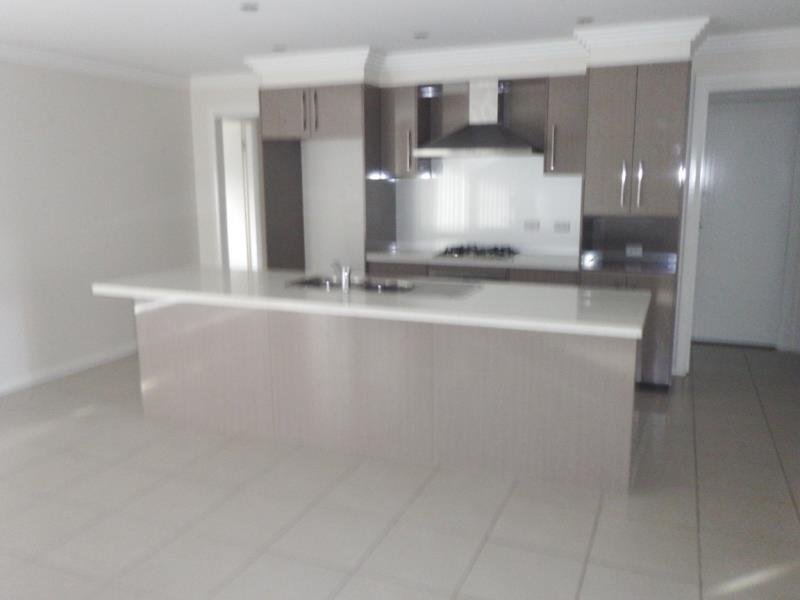 2/41 Morilla Street TAMWORTH 3