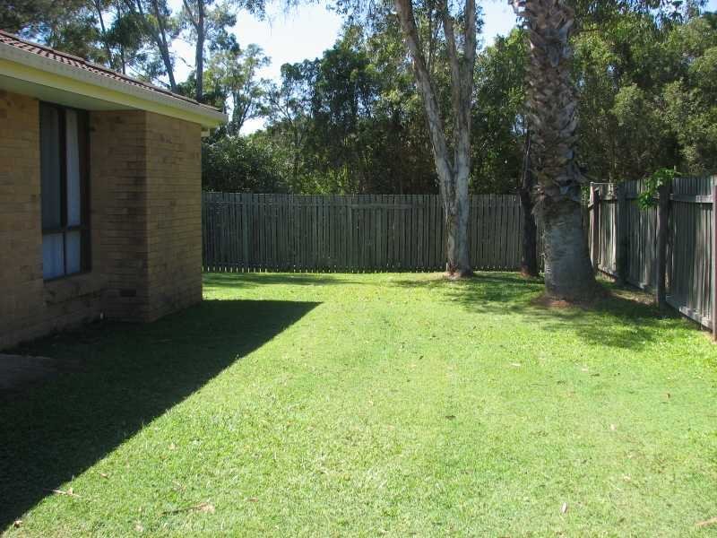 2/41 Morinda Way LABRADOR 2