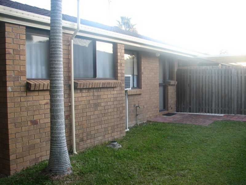 2/41 Morinda Way LABRADOR 12