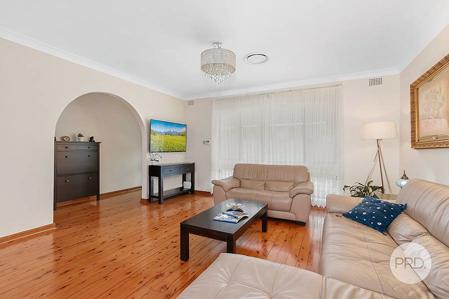 2/41 Mutual Road MORTDALE 2