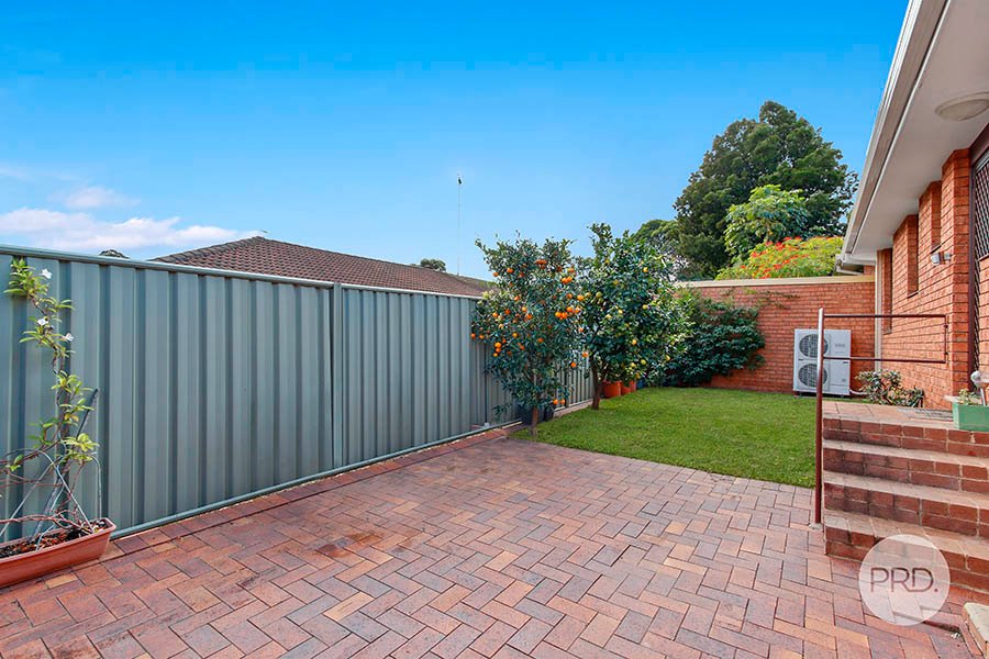 2/41 Mutual Road MORTDALE 8