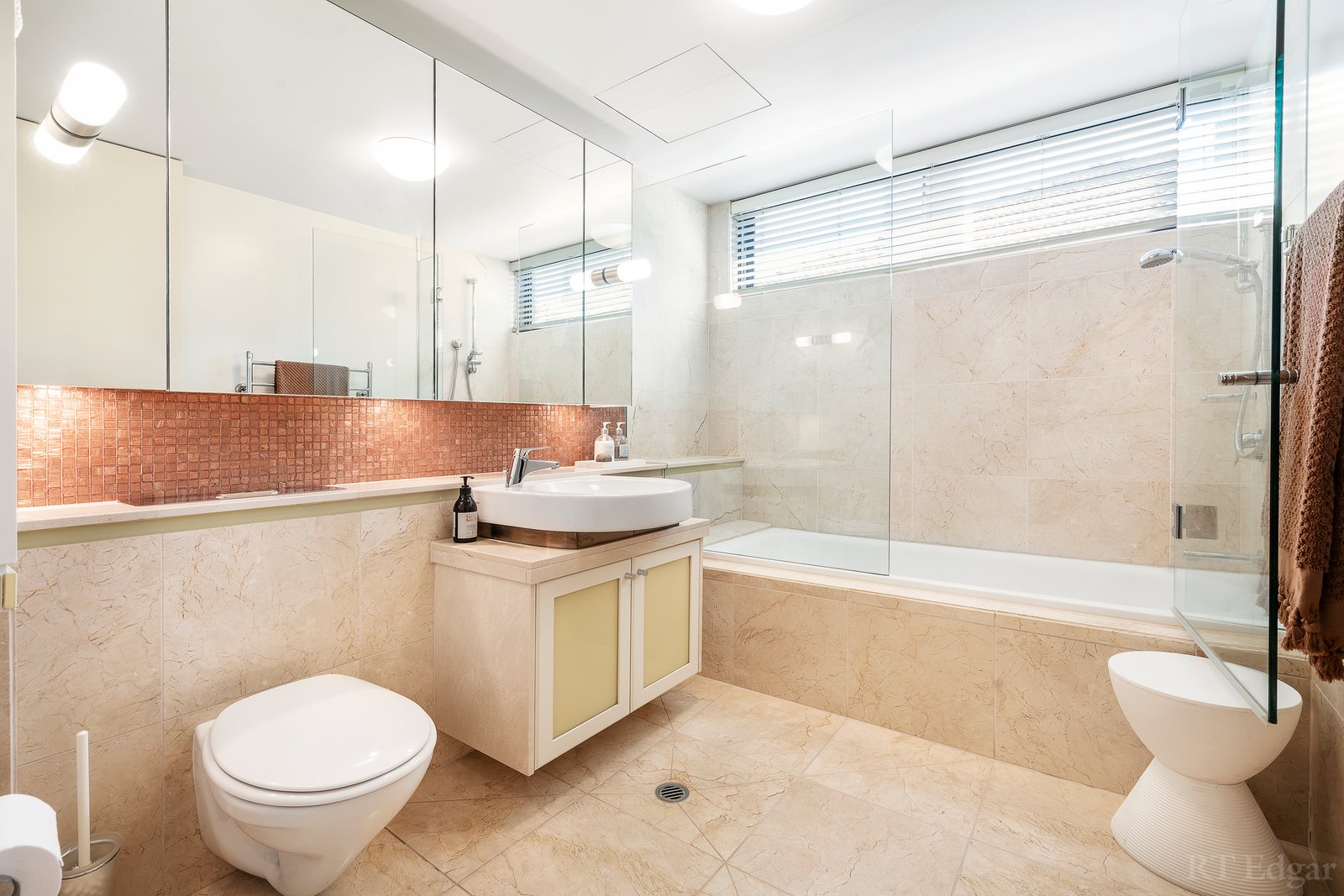 Real Estate and Property in 2/41 Ormond Esplanade, Elwood, VIC