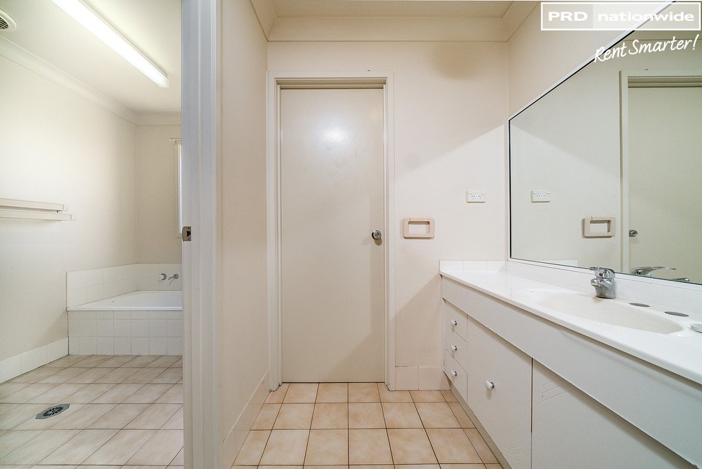 2/41 Schipp Street FOREST HILL 5