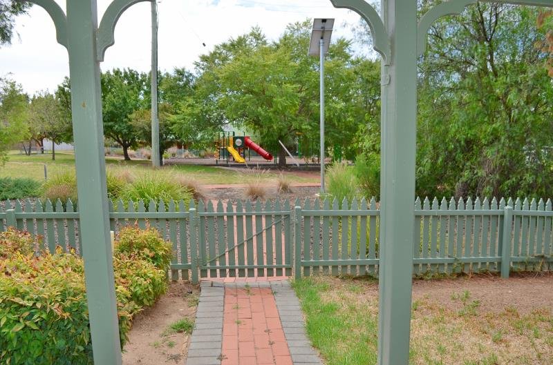 2/41 Schipp Street FOREST HILL 2