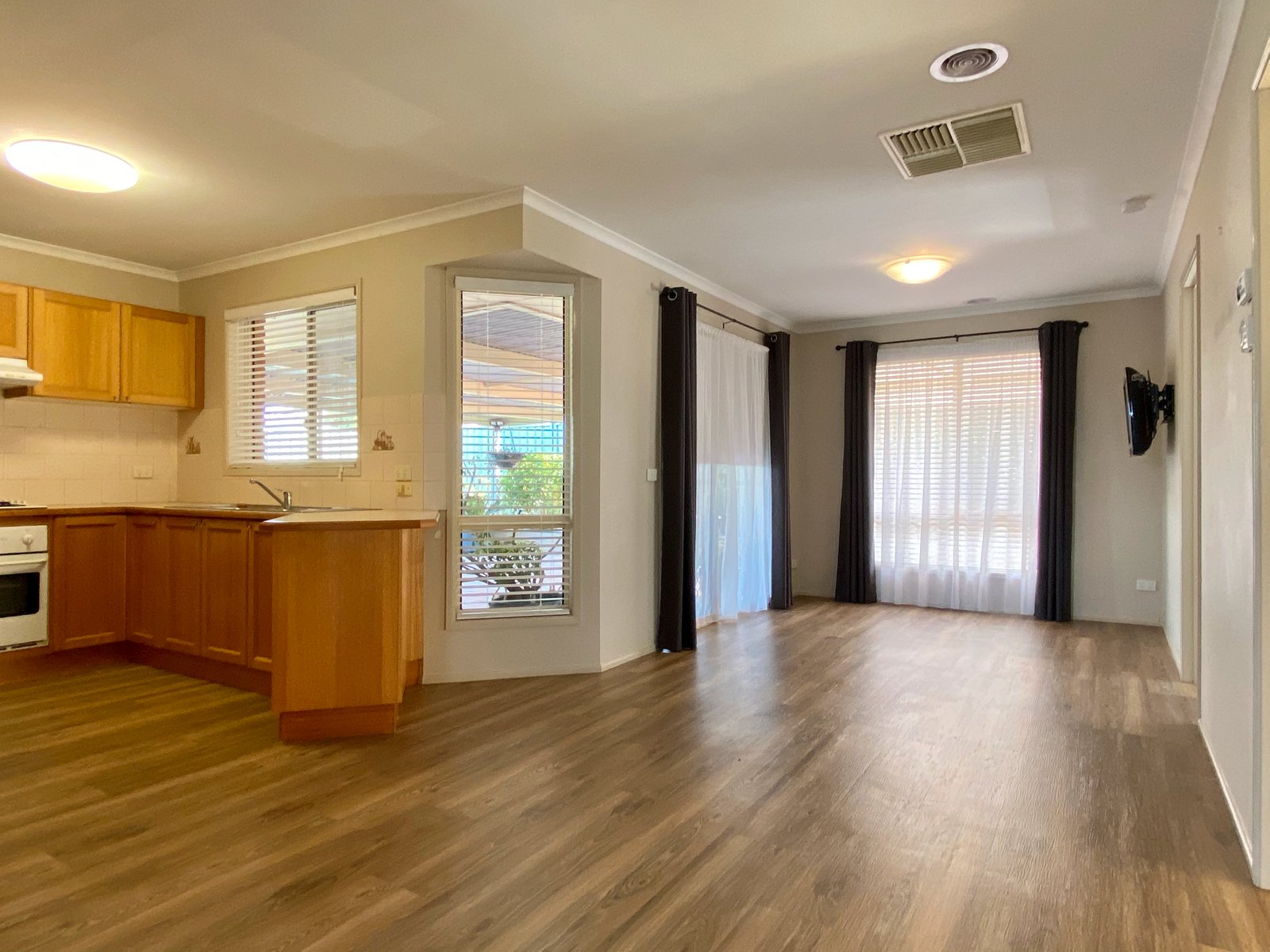 241 Vickers Road LAVINGTON 4