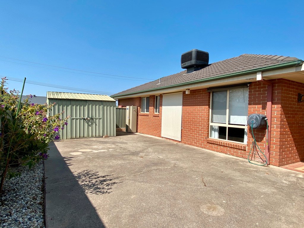 241 Vickers Road LAVINGTON 12