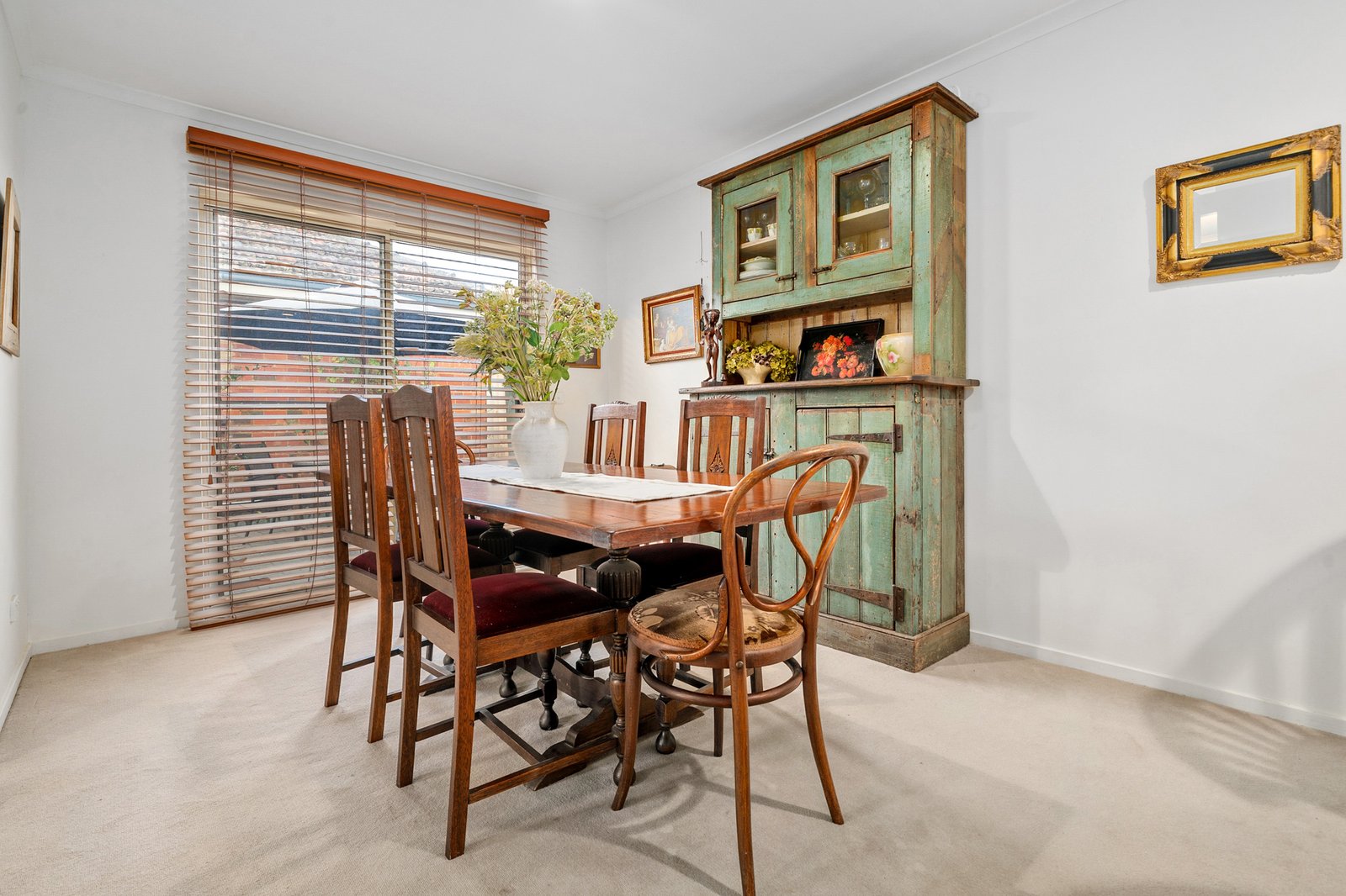 Gallery: 2/410 Nepean Highway