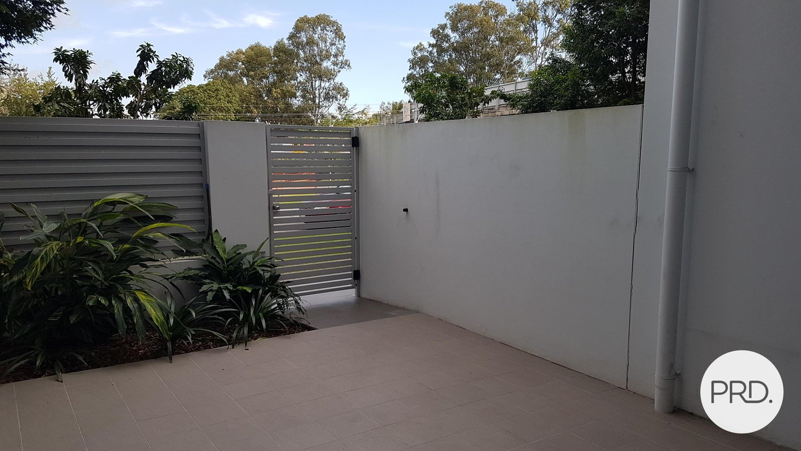 2/410 Zillmere Road (Entry Via Seeney Street)  ZILLMERE 7