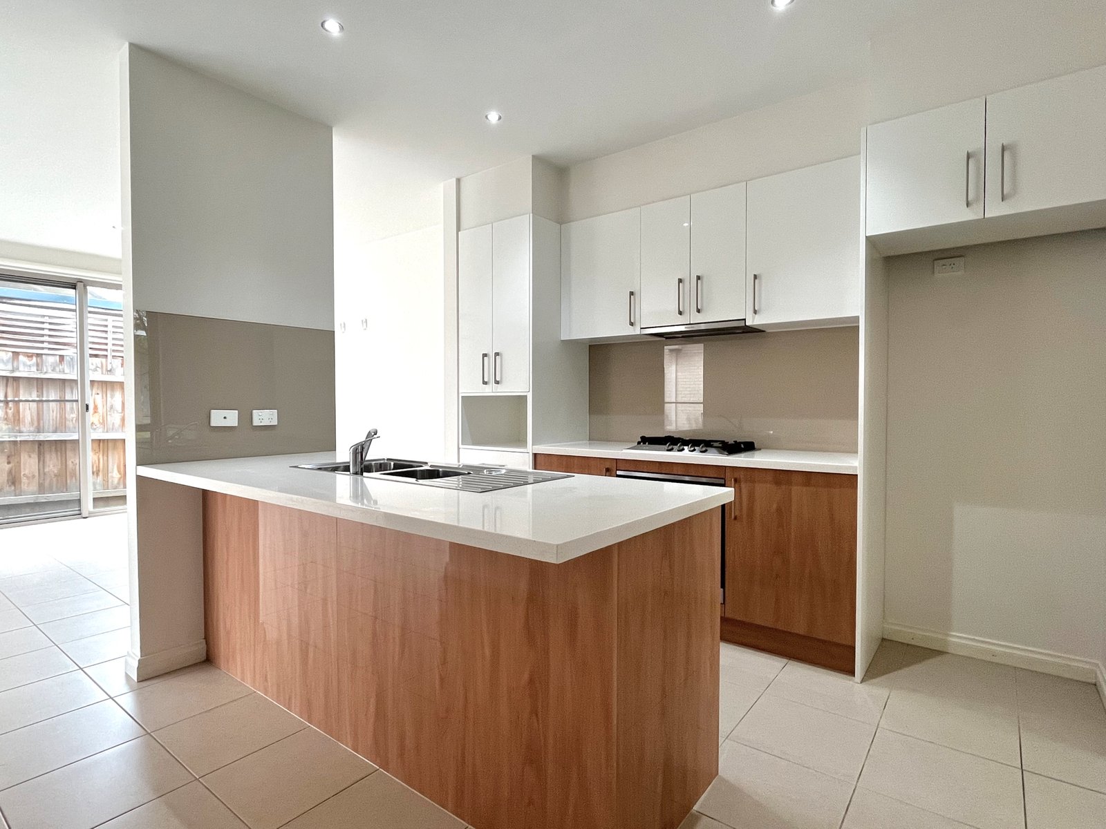 Gallery: 2/411-413 Highbury Road