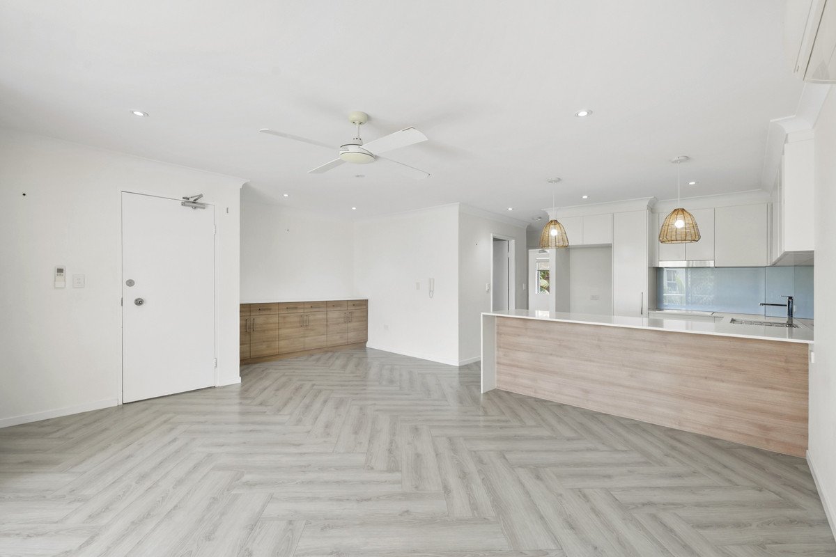 241/19 Burleigh Street Burleigh Heads 5