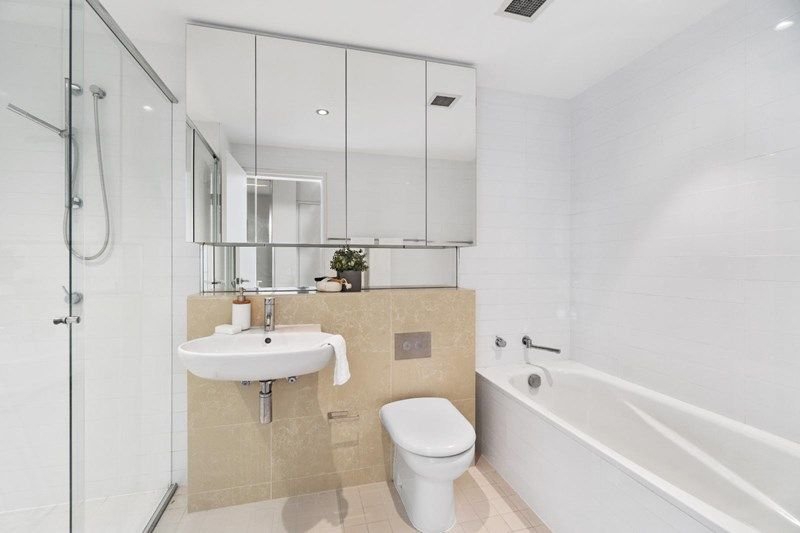 24/12 Jenner Street LITTLE BAY 5