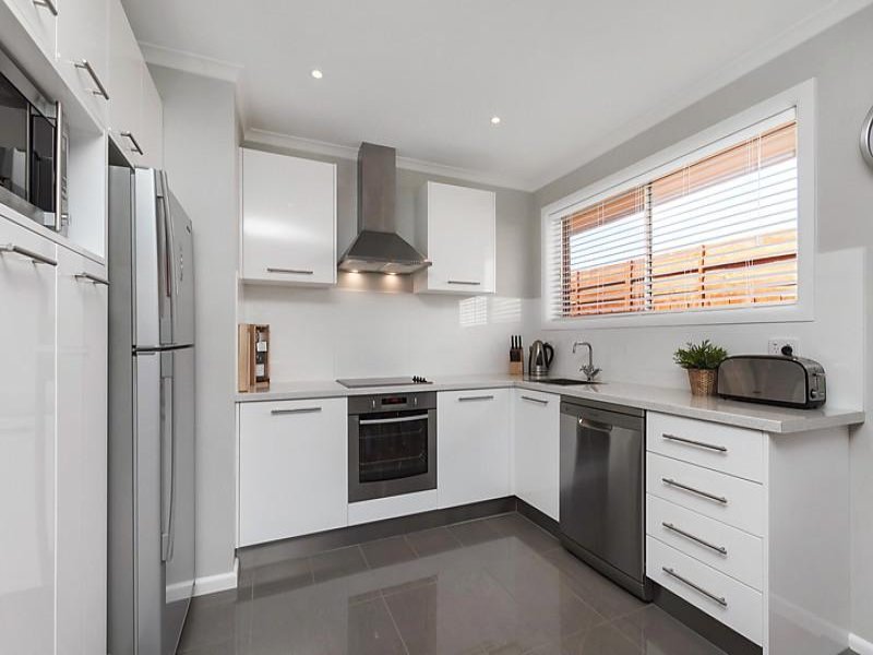 Gallery: 24/12 Venice Street