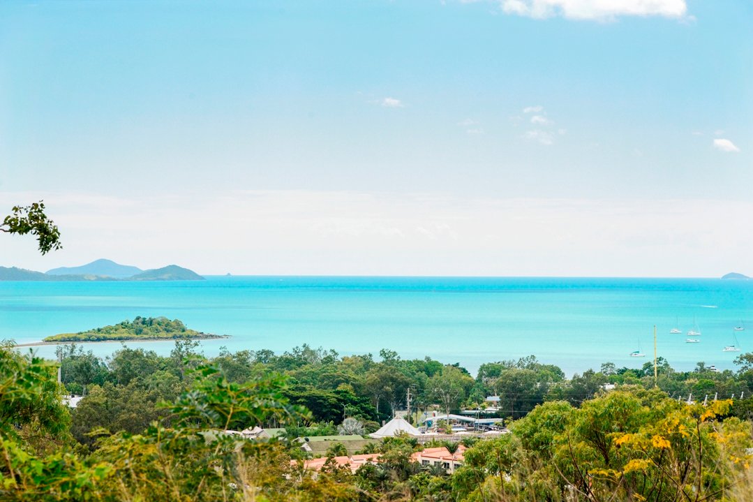 24/13 Border Drive CANNONVALE 1