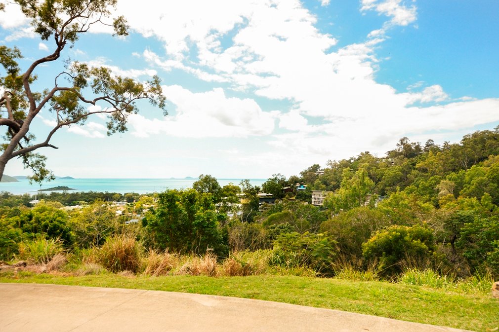24/13 Border Drive CANNONVALE 4