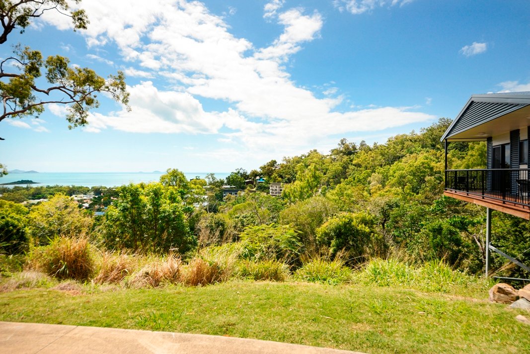 24/13 Border Drive CANNONVALE 6