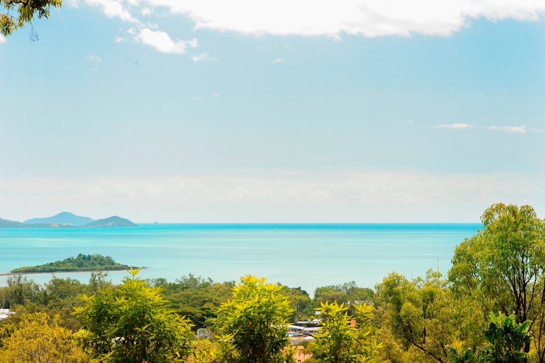 24/13 Border Drive CANNONVALE 8
